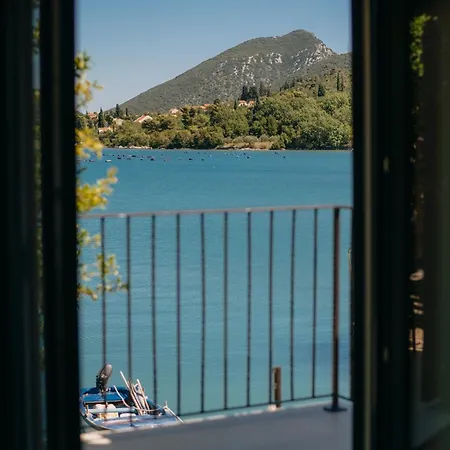 Lukas Apartment Ston Exterior photo