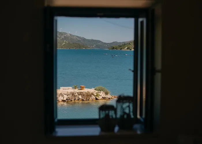 Lukas Apartment